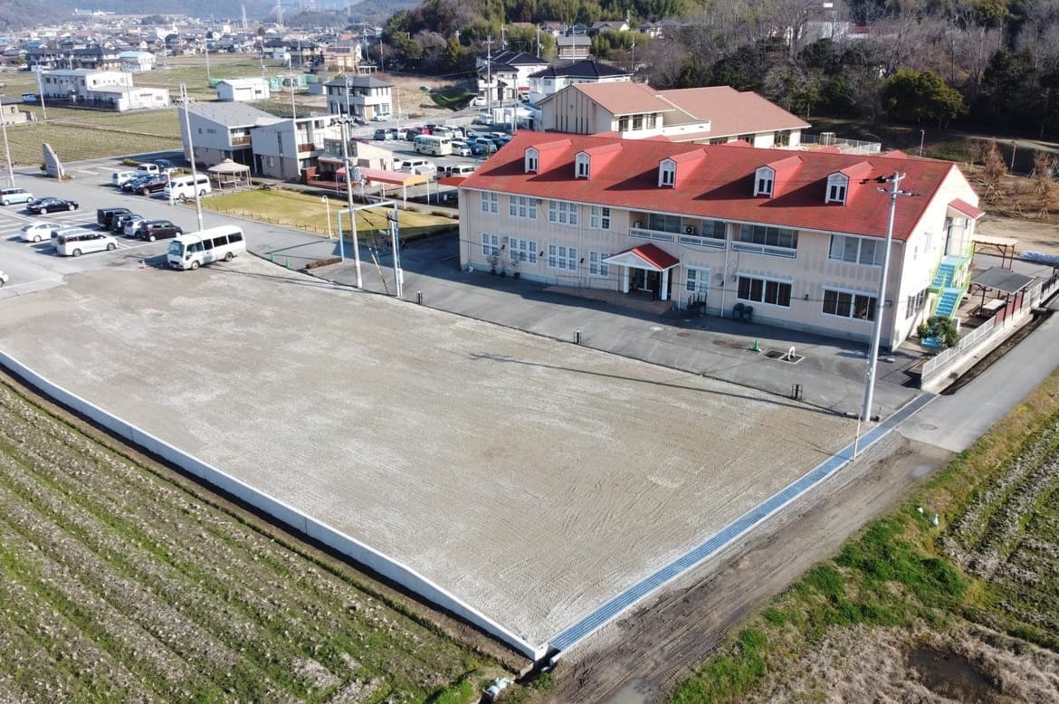 南側駐車場